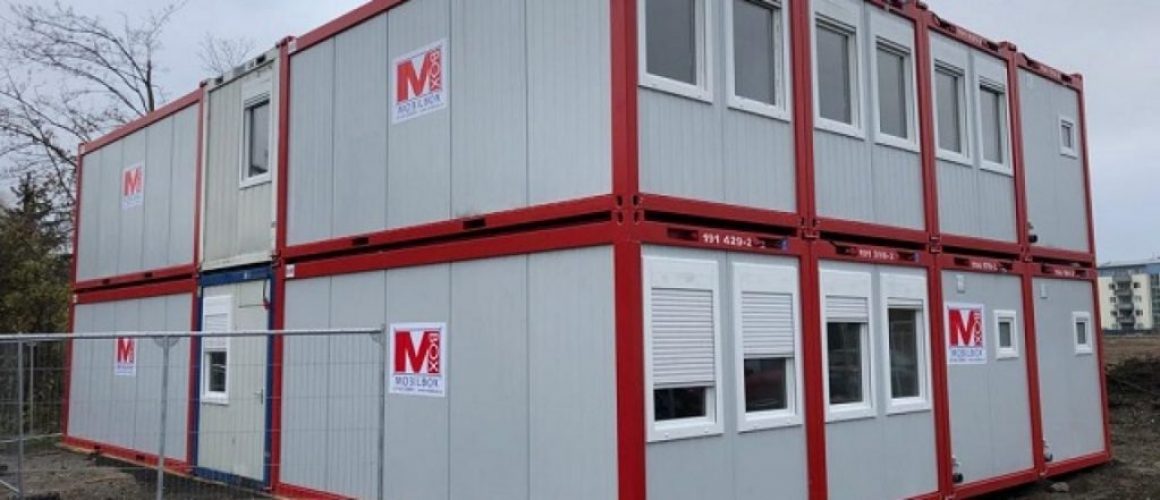 Mobilbox-Bürocontainer und Sanitärcontainern.